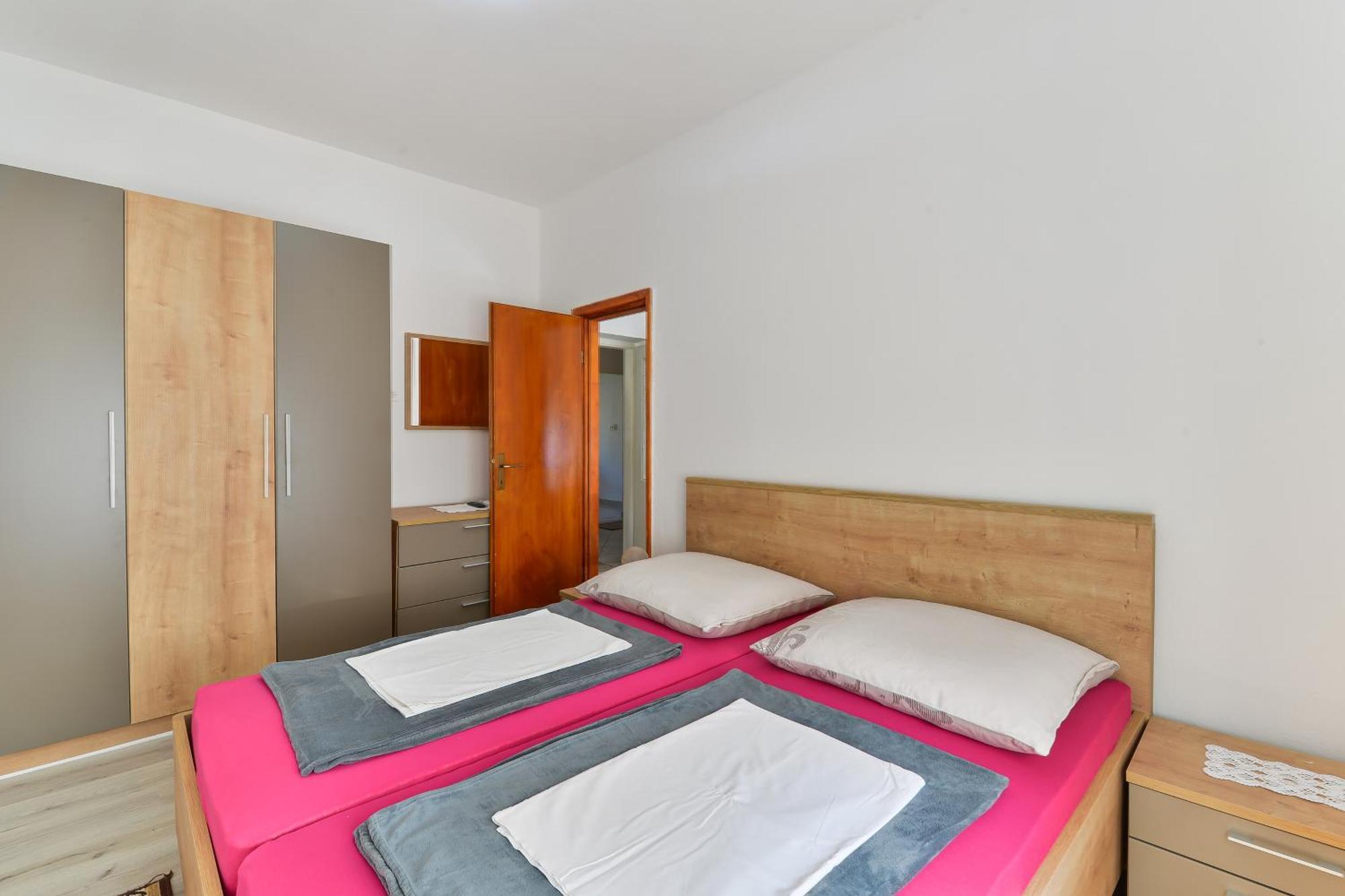Apartments With A Parking Space Nin, Zadar - 19555 Rom bilde