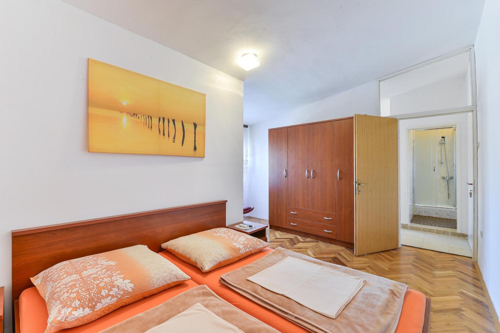Apartments With A Parking Space Nin, Zadar - 19555 Rom bilde